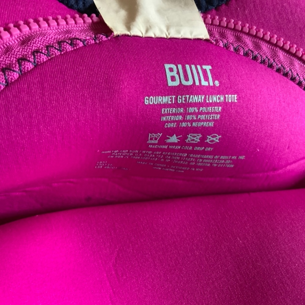 Built NY® Lush Flower Multicolor Gourmet Getaway L - Picture 4 of 5